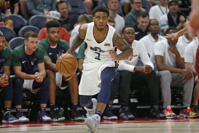 英联杯-B费卡塞米罗梅开二度 曼联5-2莱斯特城